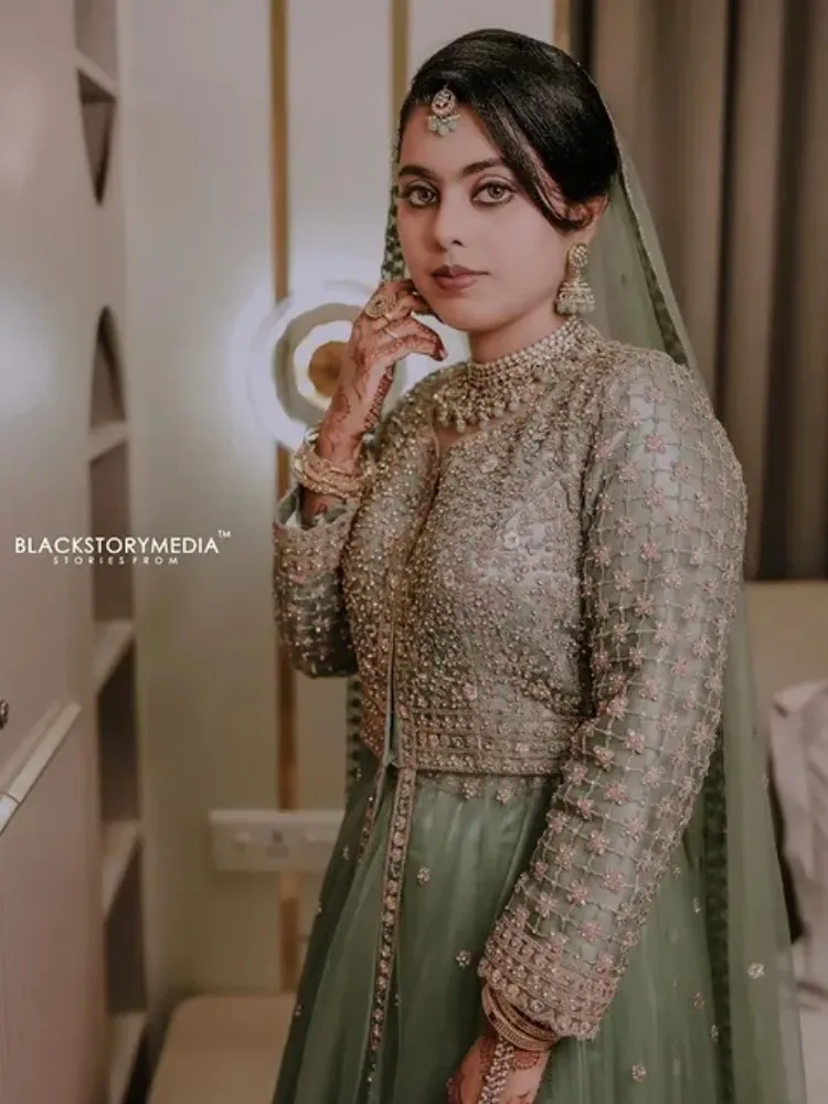 Glaamshell Makeup_23