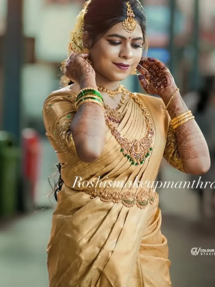 Roshis Makeup Manthra_14