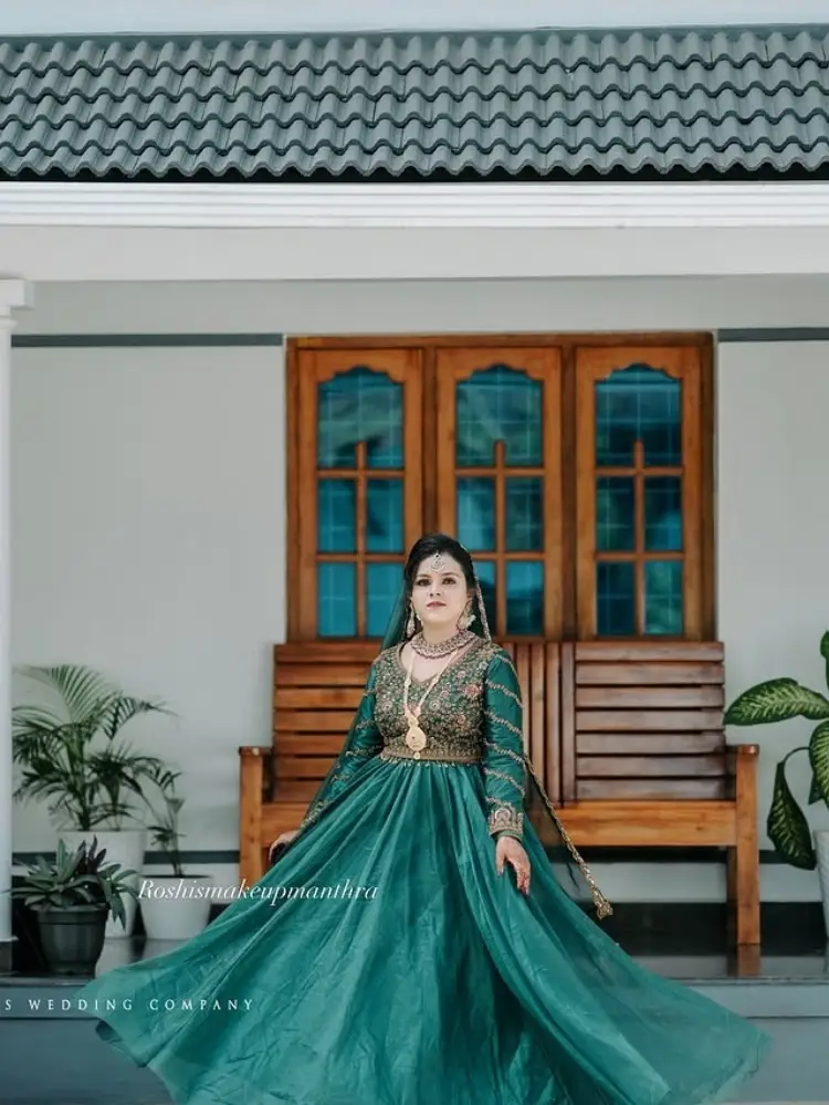 Roshis Makeup Manthra_18