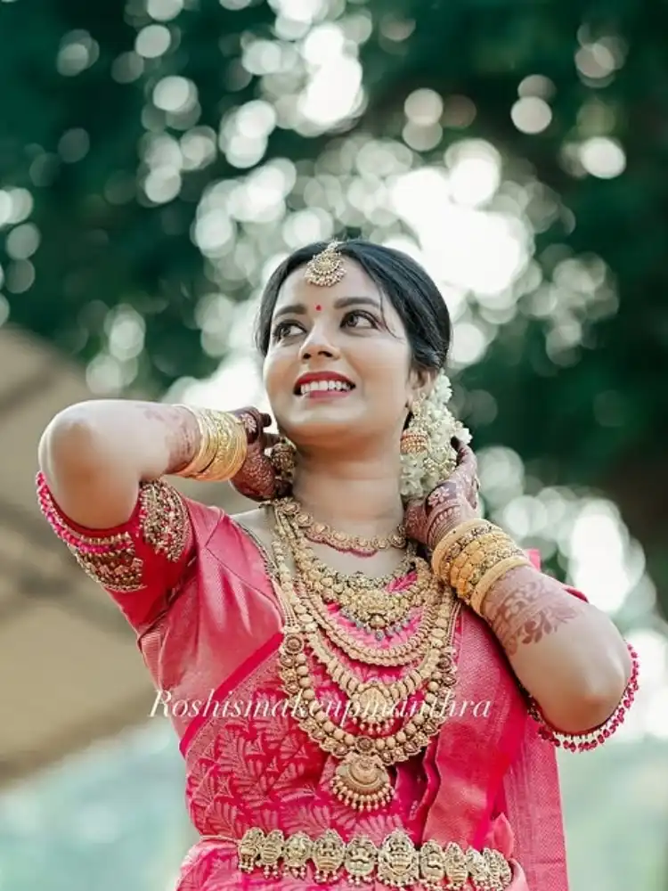 Roshis Makeup Manthra_5